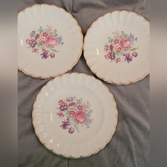 Leigh Ware Dining Vintage Leigh Ware Gold Trimmed Dessert Plates